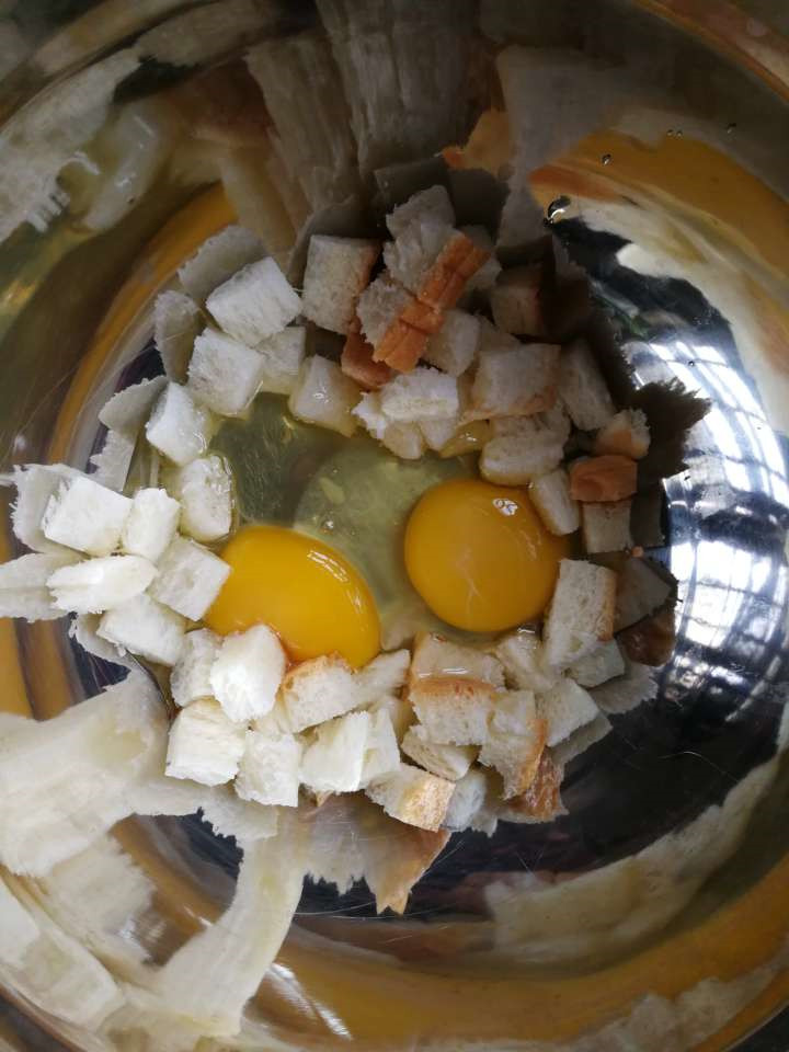 吐司蔬菜鸡蛋饼—超级快手营养早餐4.jpg