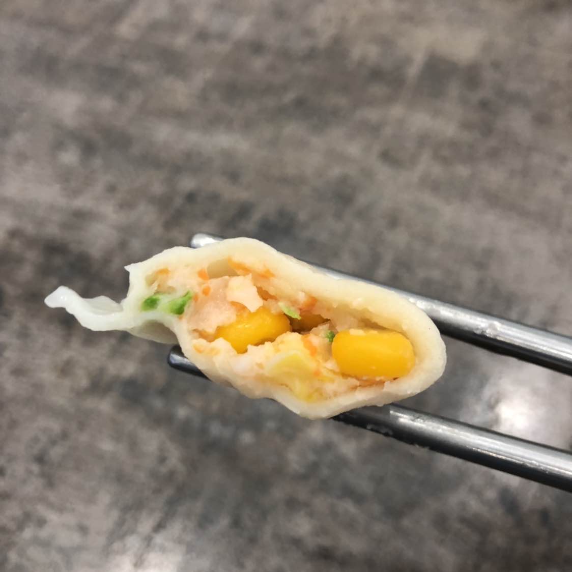 鲜虾玉米水饺4.png